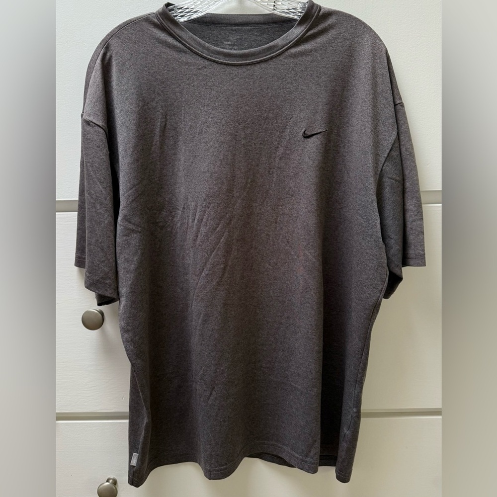 Men’s grey Nike Dri-FIT teeshirt in Size Large